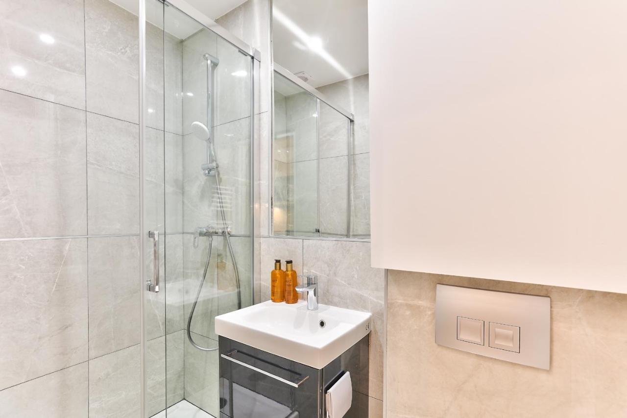 112 - Urban Atelier Saint Michel * Parigi